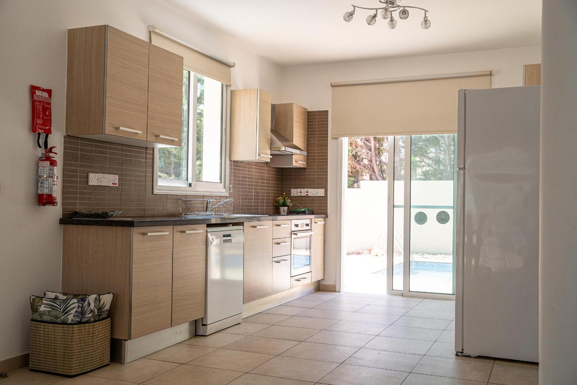Villa Ekaterina Heights 3 Bdrm *